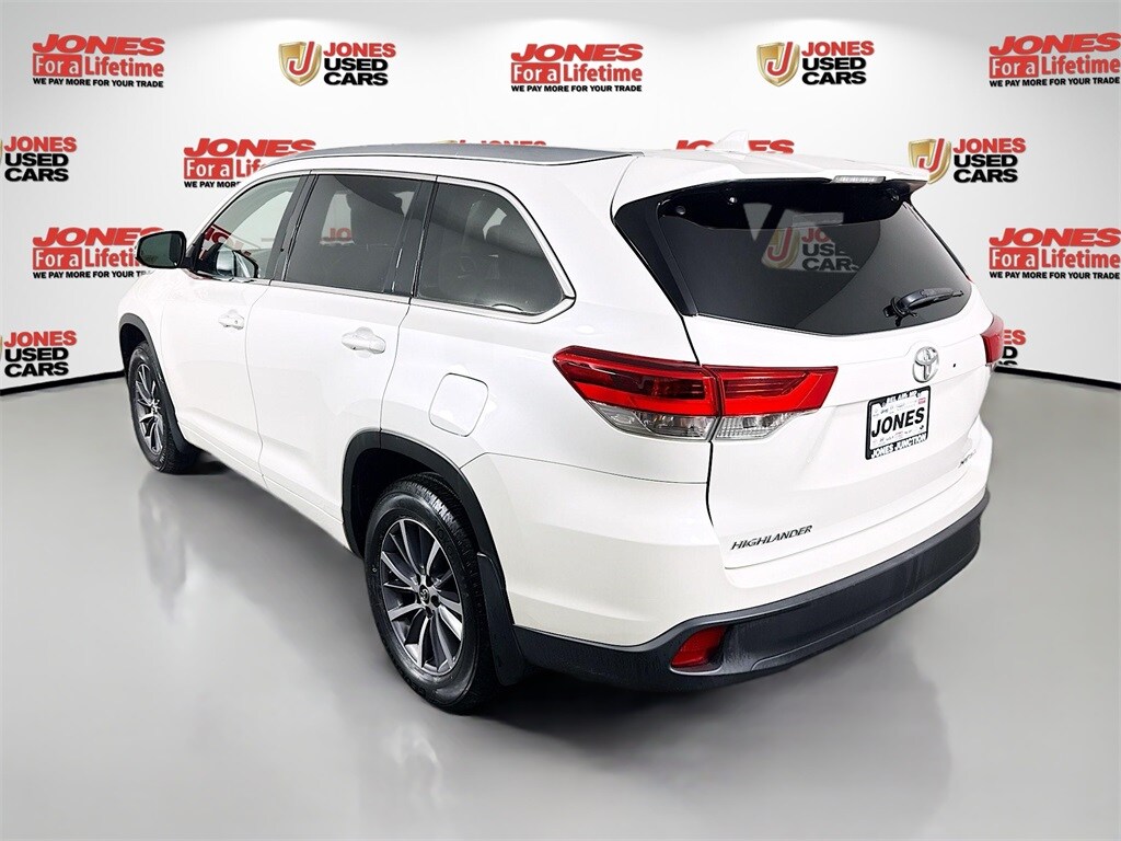 Used 2017 Toyota Highlander XLE V6 SUV