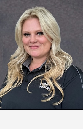 Staff member Melanie Lumpkin from be078edd8866