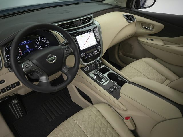 Interior and Infotainment system of the Nissan Murano