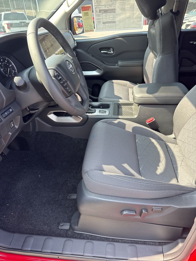 2026 Nissan Frontier SV - Photo 9