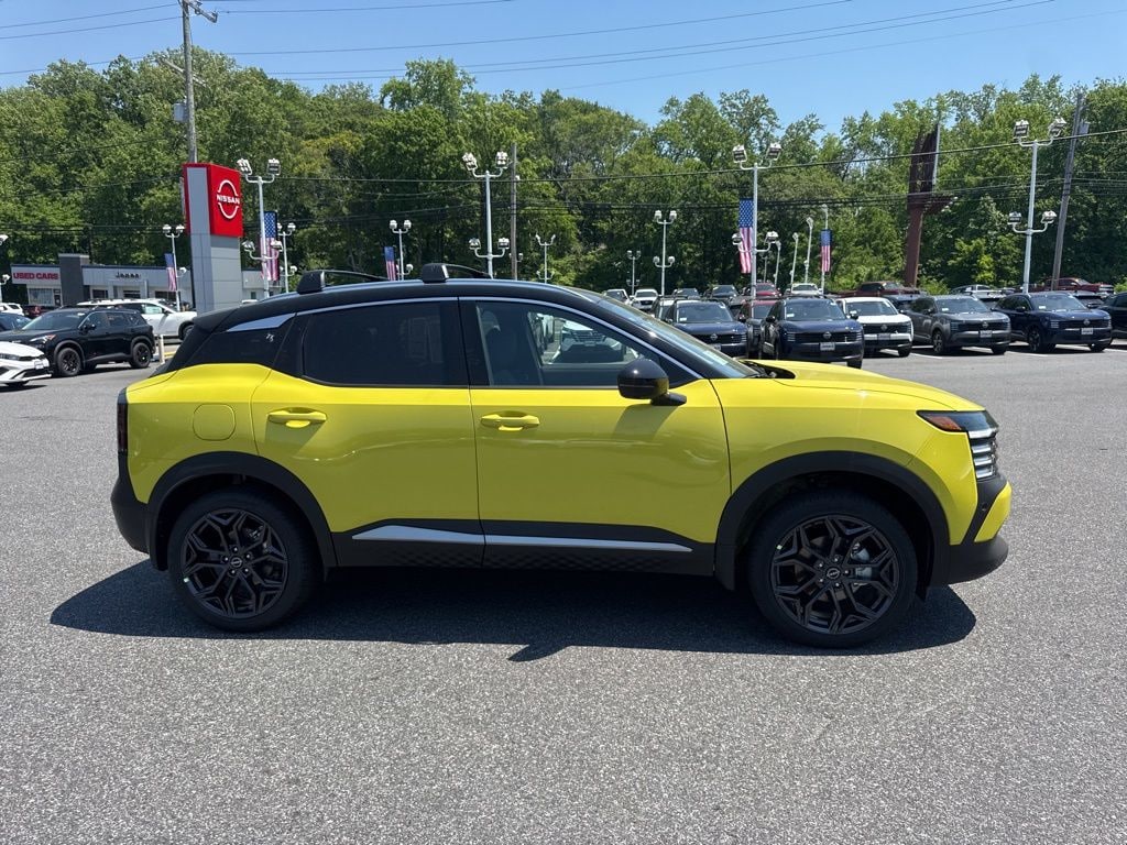 New 2026 Nissan Kicks SR SUV
