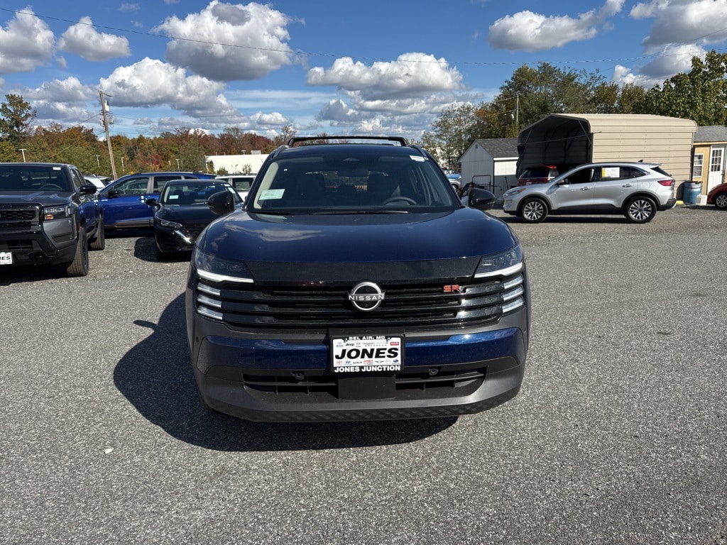 New 2026 Nissan Kicks SR SUV