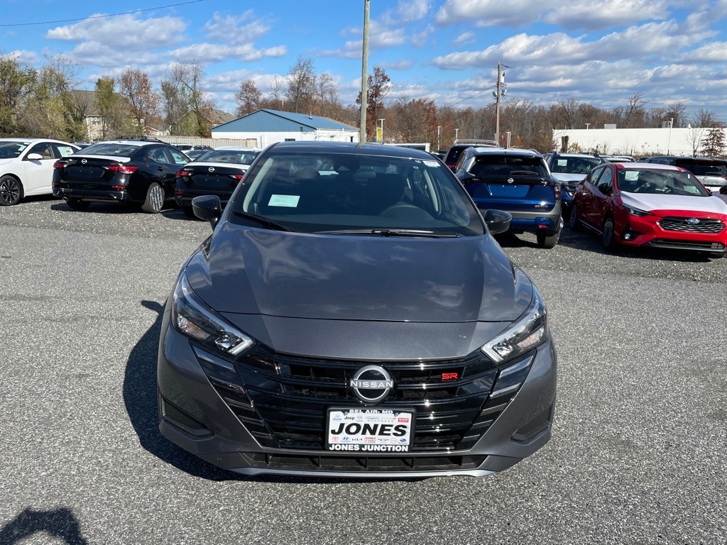 New 2025 Nissan Versa 1.6 SR Sedan