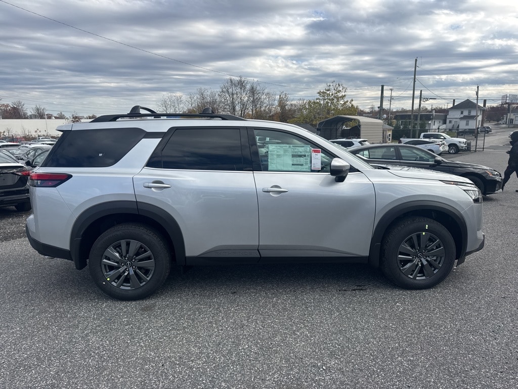 New 2025 Nissan Pathfinder SV SUV
