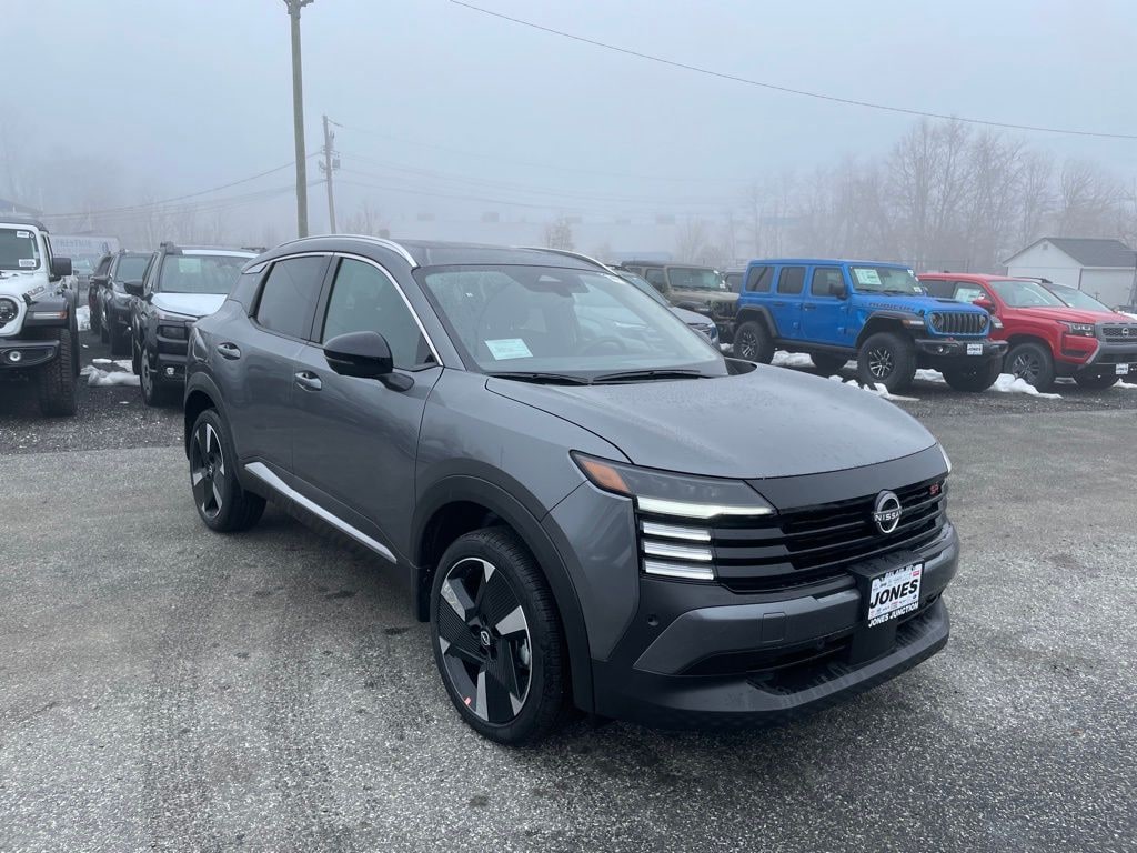 New 2026 Nissan Kicks SR SUV