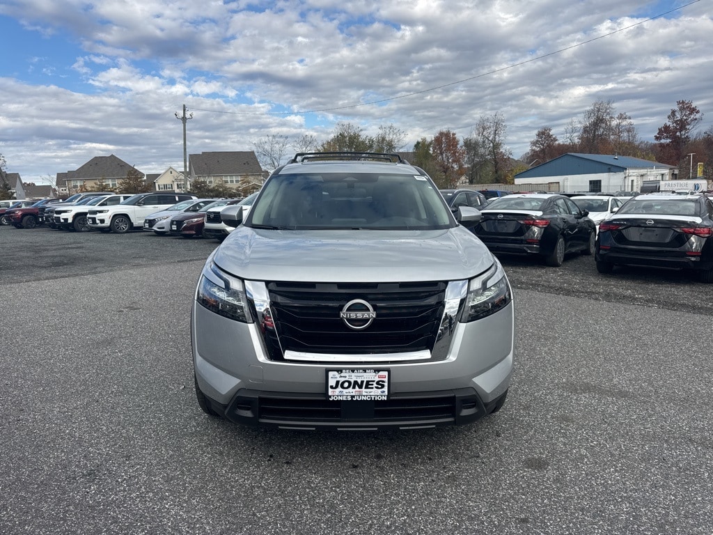 New 2025 Nissan Pathfinder SV SUV