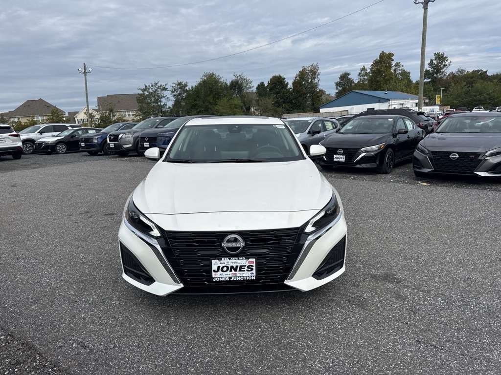 New 2025 Nissan Altima SV Sedan