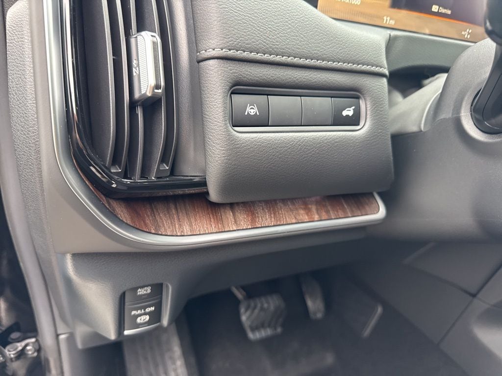 2026 Nissan Armada Platinum - Photo 11