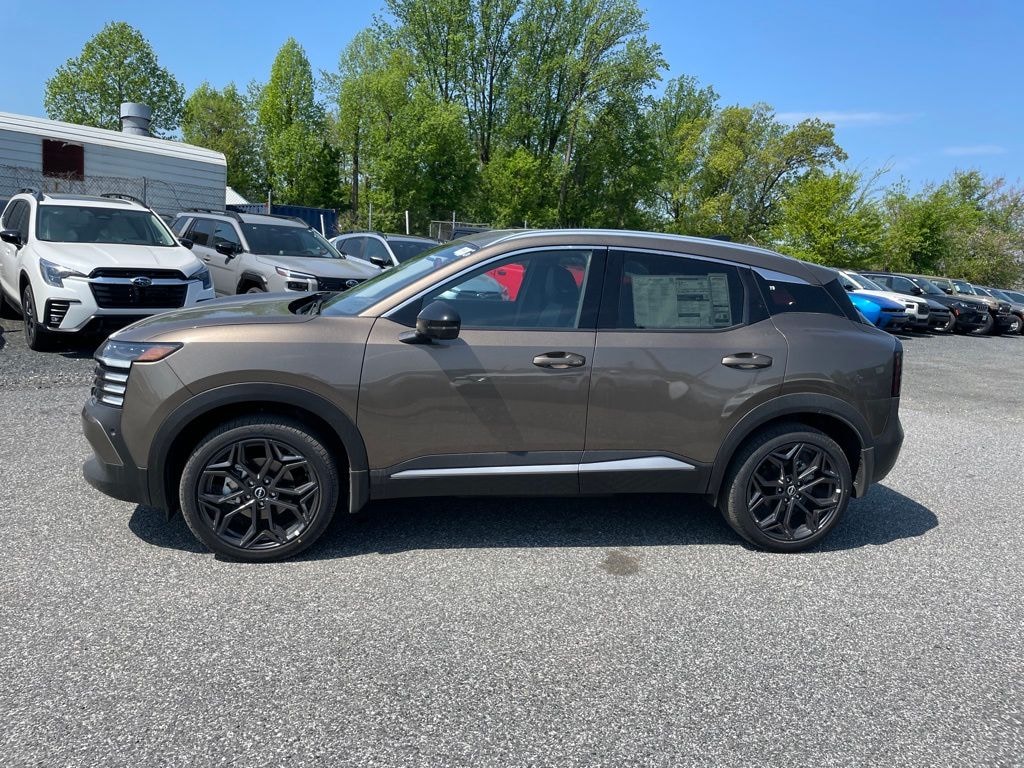New 2026 Nissan Kicks SR SUV