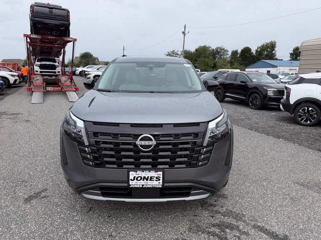 New 2026 Nissan Pathfinder SL SUV
