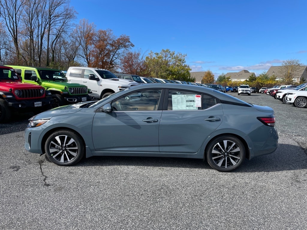 New 2025 Nissan Sentra SV Sedan