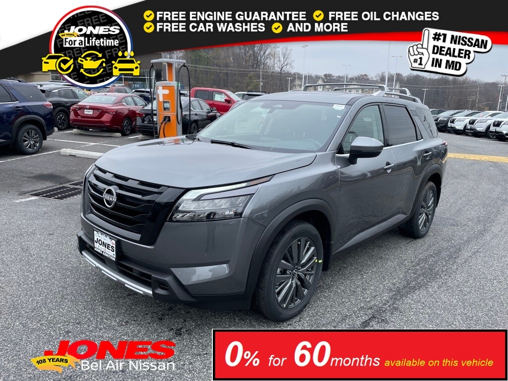 2025 Nissan Pathfinder SL's photo