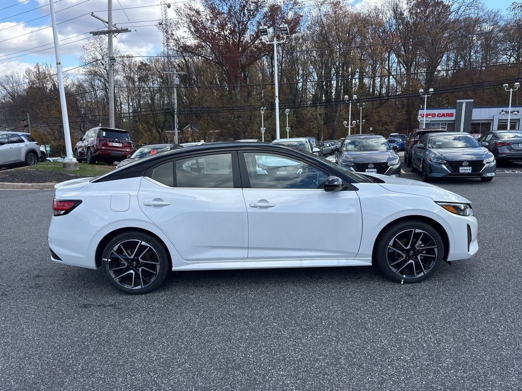 New 2025 Nissan Sentra SR Sedan