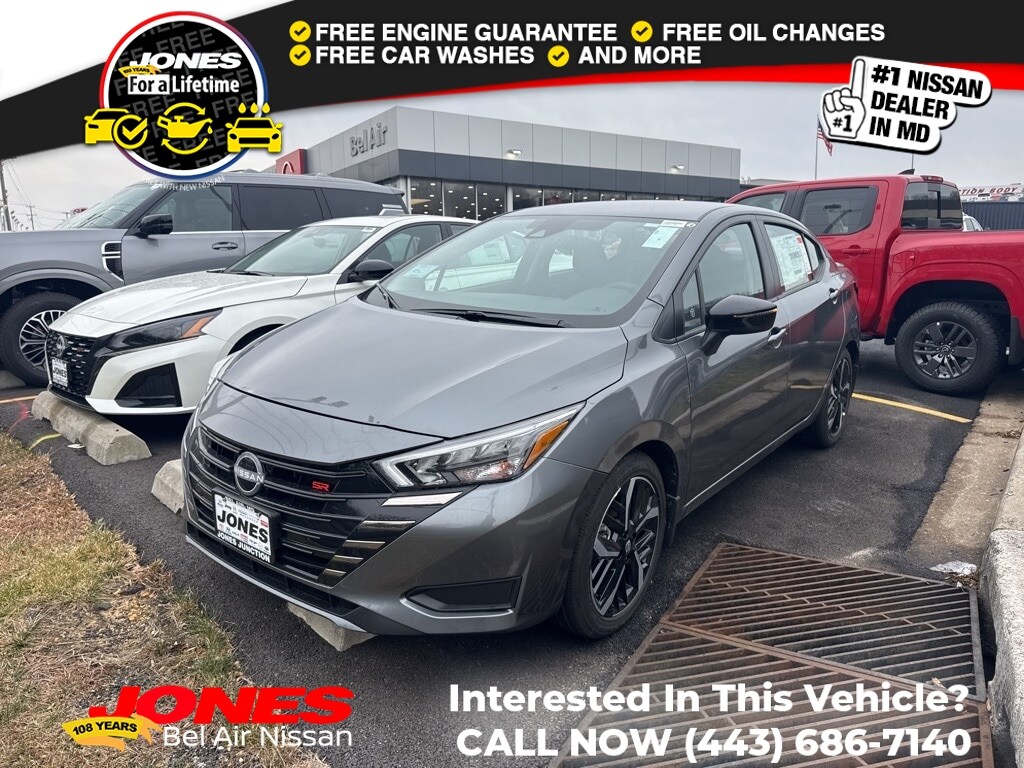 2025 Nissan Versa Sedan SR's photo