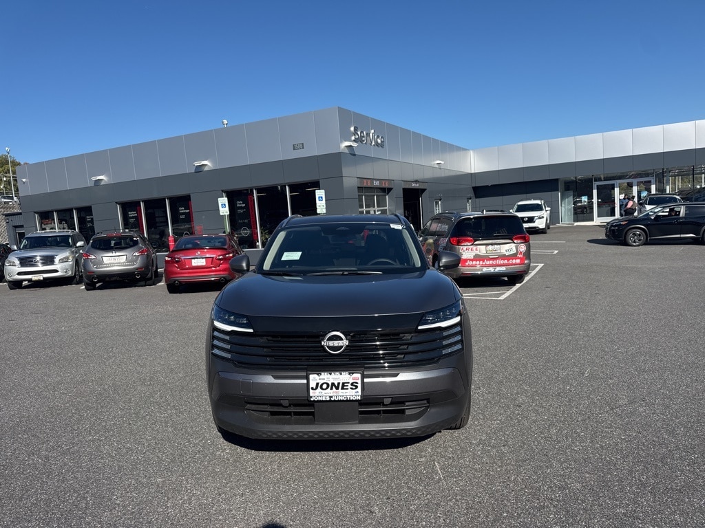 New 2025 Nissan Kicks SV SUV