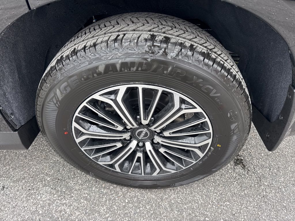 2026 Nissan Armada Platinum - Photo 22