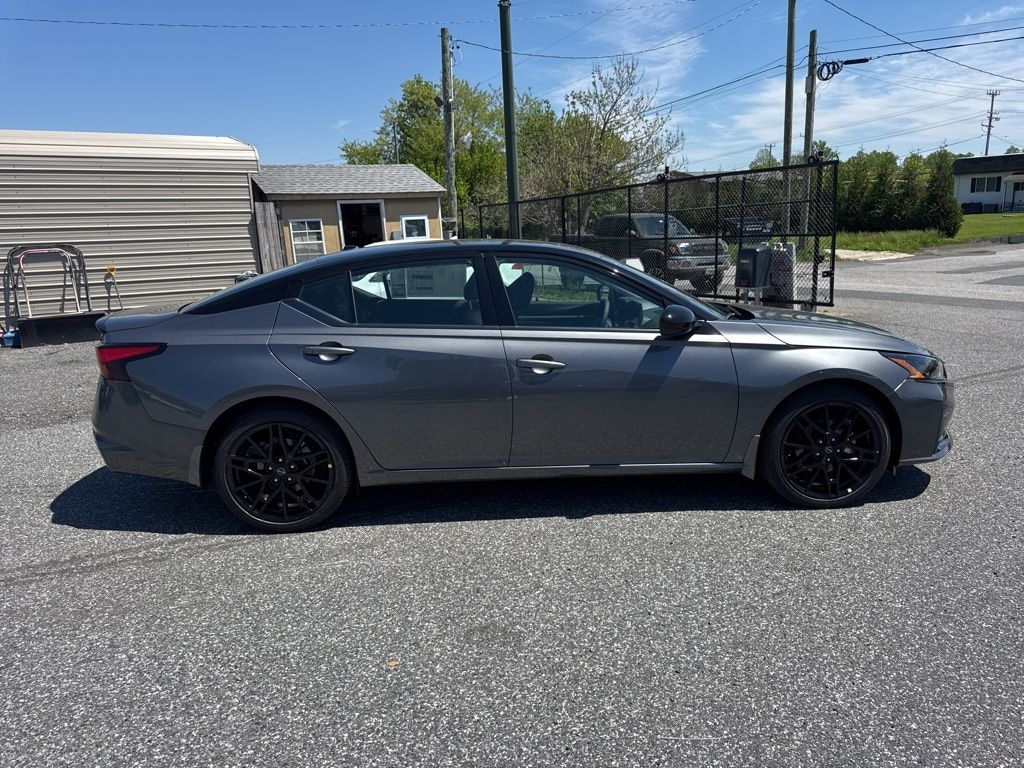 New 2026 Nissan Altima SR Sedan