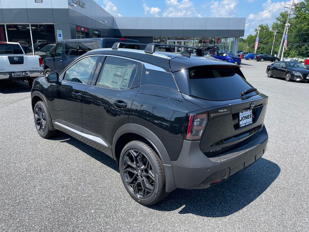 New 2026 Nissan Kicks SR SUV