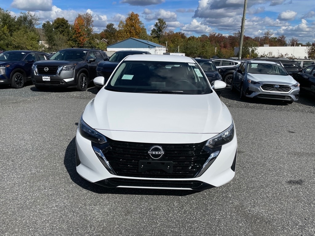 New 2025 Nissan Sentra SV Sedan