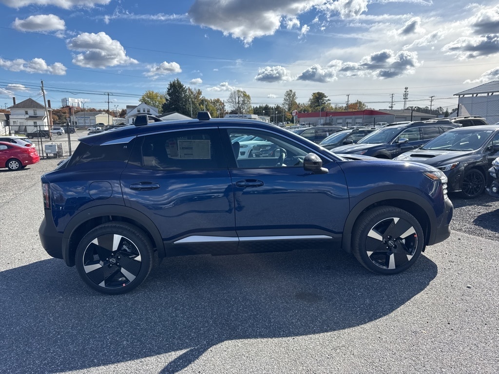 New 2026 Nissan Kicks SR SUV