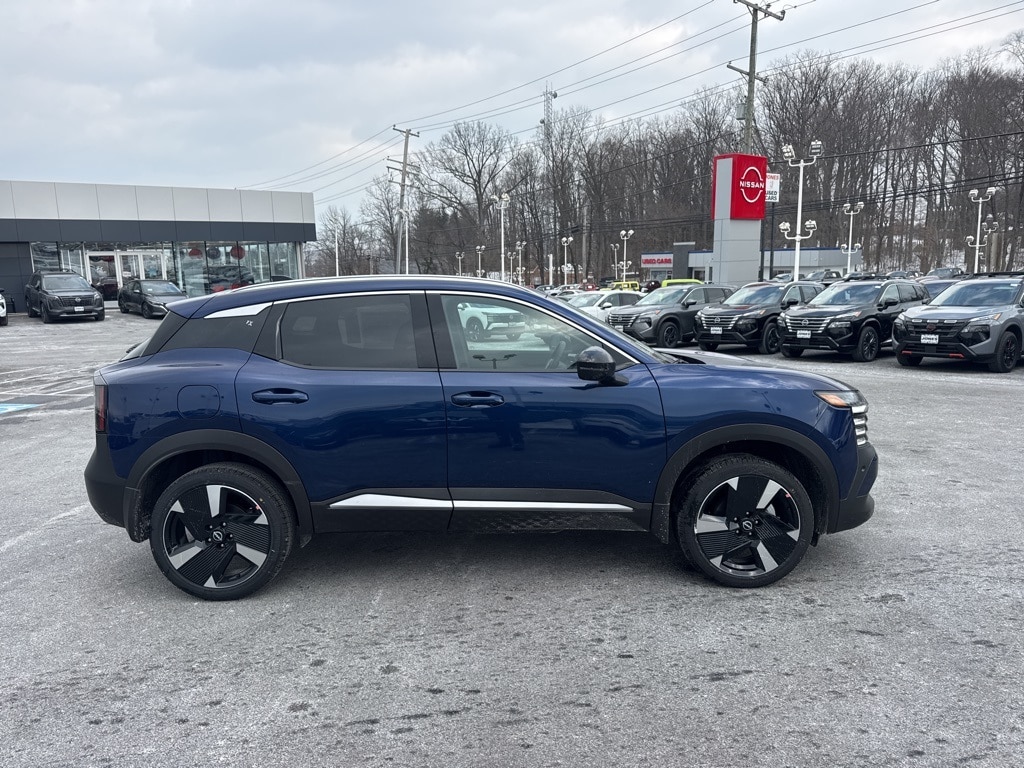 New 2026 Nissan Kicks SR SUV
