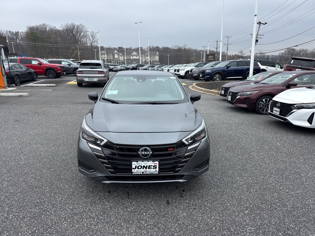 New 2025 Nissan Versa 1.6 SR Sedan