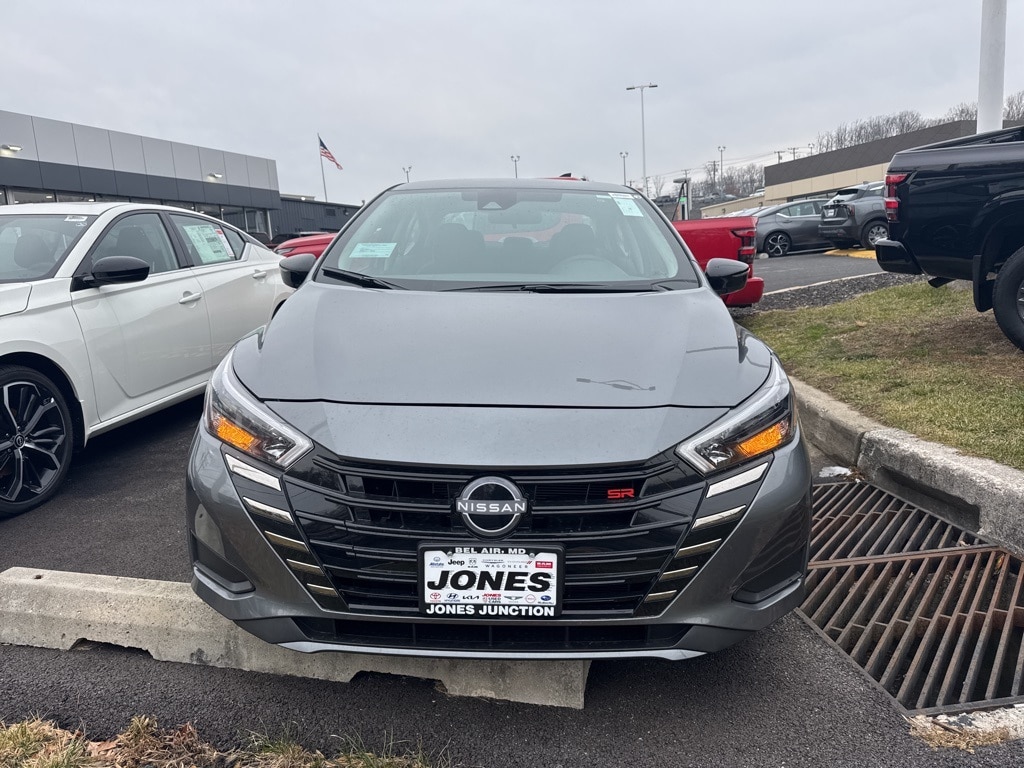 New 2025 Nissan Versa 1.6 SR Sedan