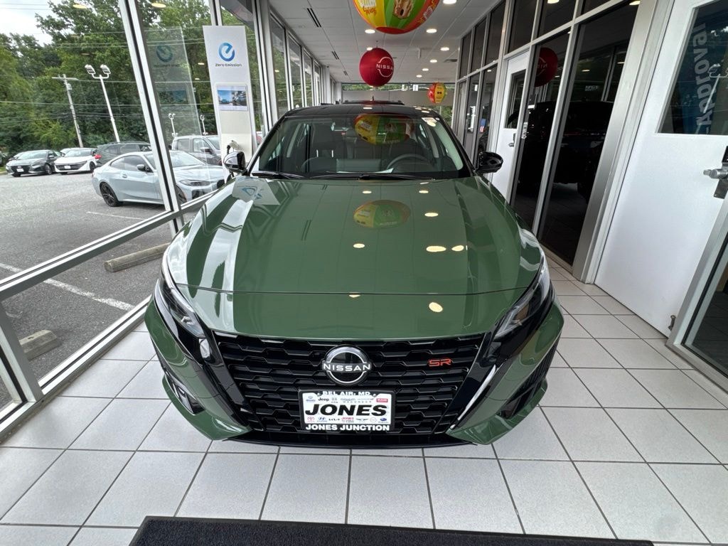 New 2026 Nissan Altima SR Sedan