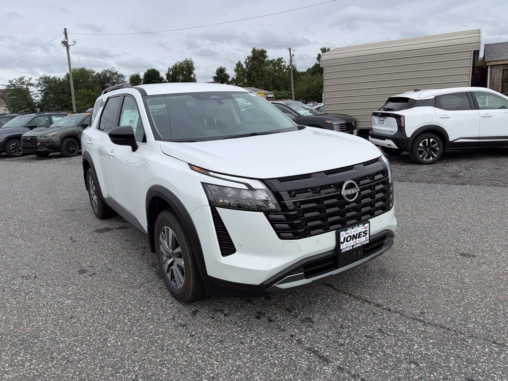 New 2026 Nissan Pathfinder SL SUV