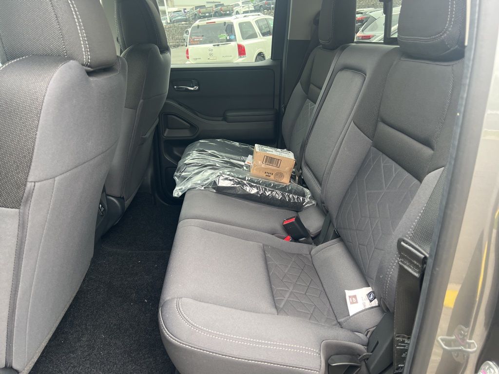 2025 Nissan Frontier SV - Photo 19