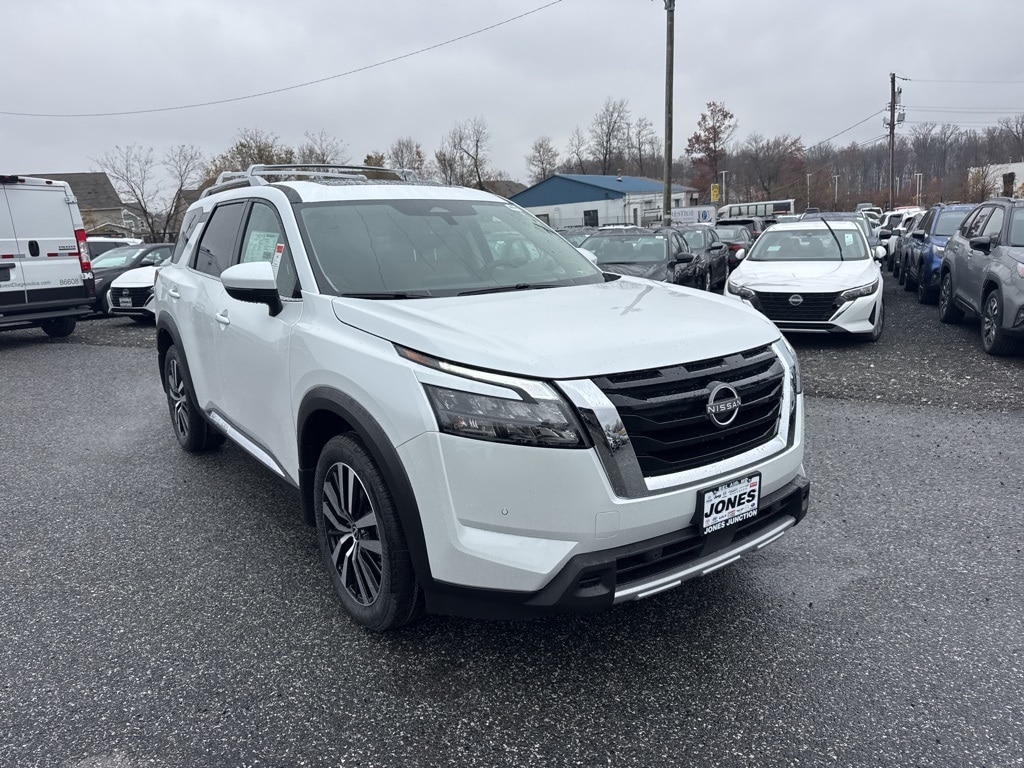 New 2025 Nissan Pathfinder Platinum SUV