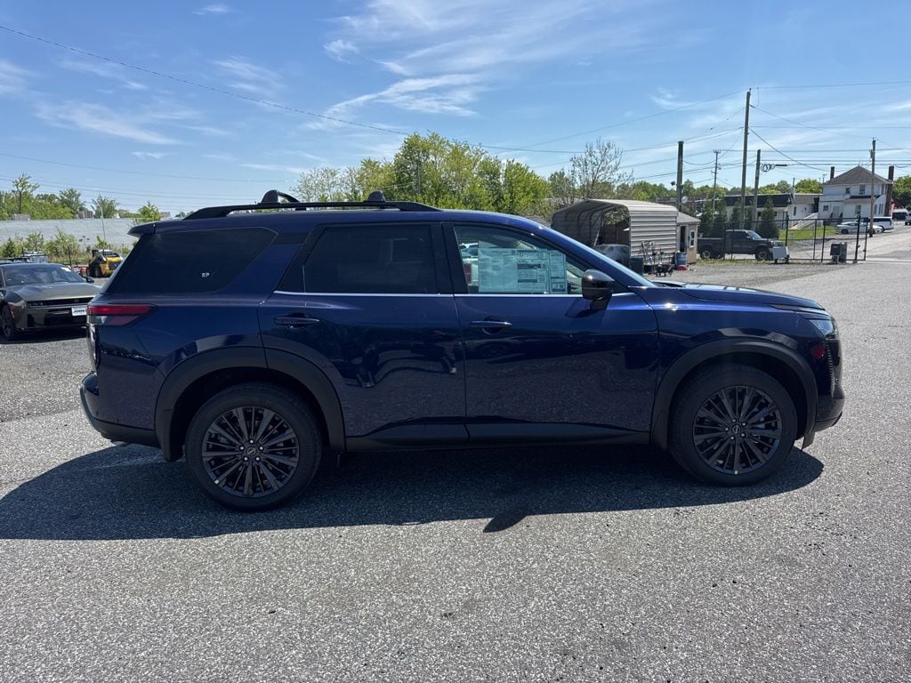 New 2026 Nissan Pathfinder SL SUV