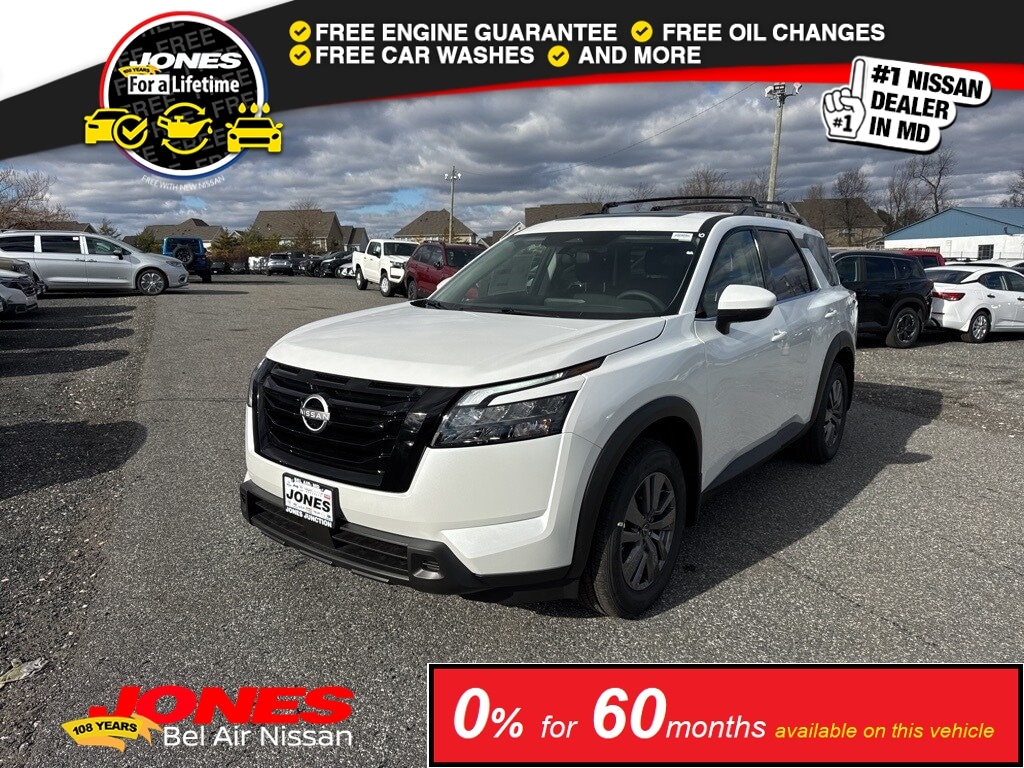 2025 Nissan Pathfinder SV's photo