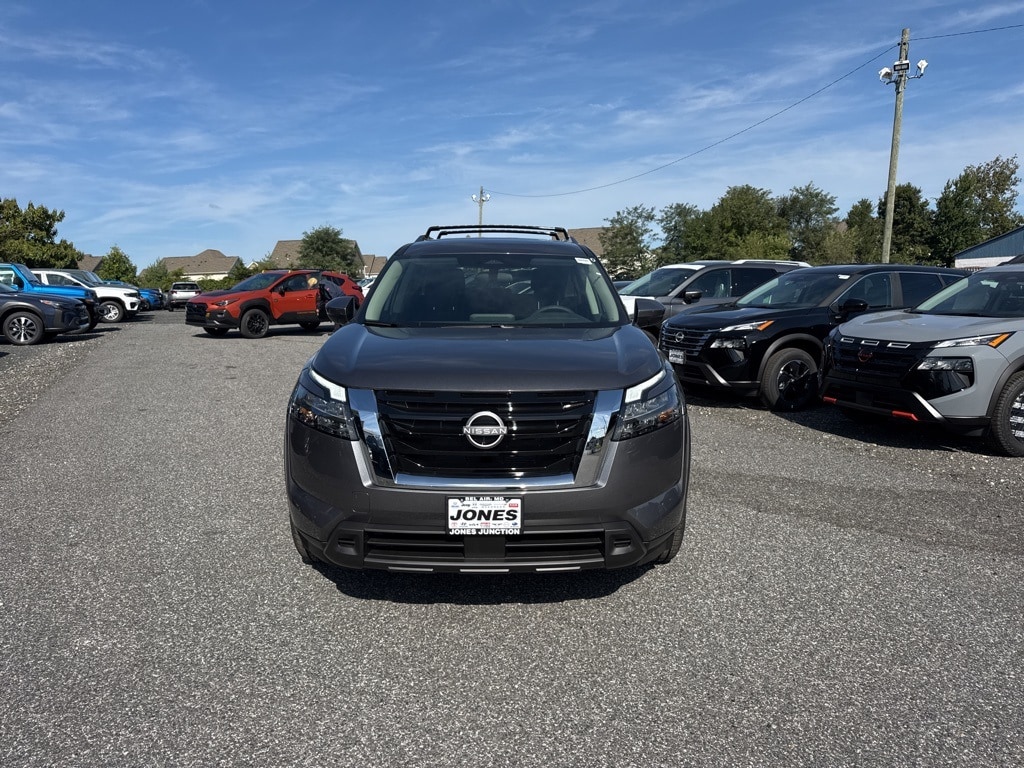 New 2025 Nissan Pathfinder SV SUV