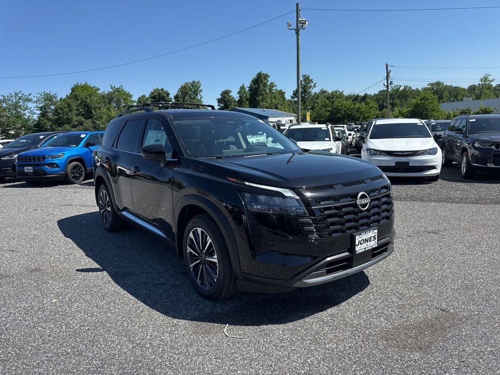 New 2026 Nissan Pathfinder Platinum SUV