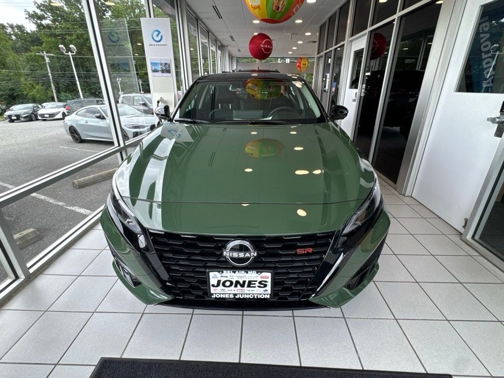 New 2026 Nissan Altima SR Sedan