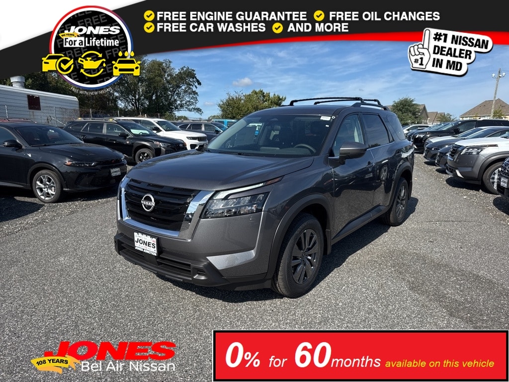 2025 Nissan Pathfinder SV's photo