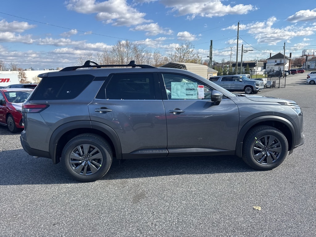 New 2025 Nissan Pathfinder SV SUV