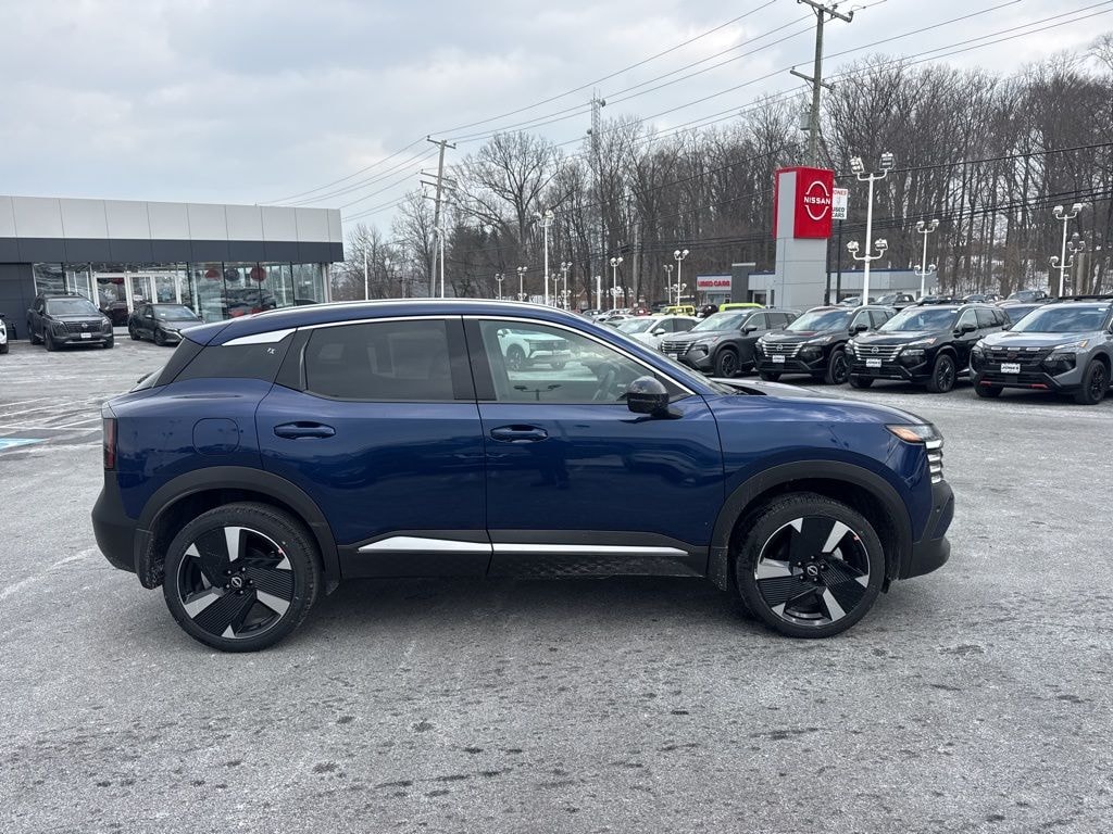 New 2026 Nissan Kicks SR SUV