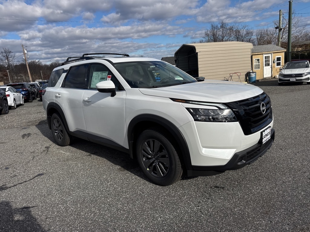 New 2025 Nissan Pathfinder SV SUV