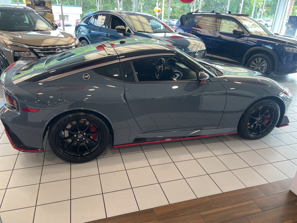 2024 Nissan Z Nismo photo 4