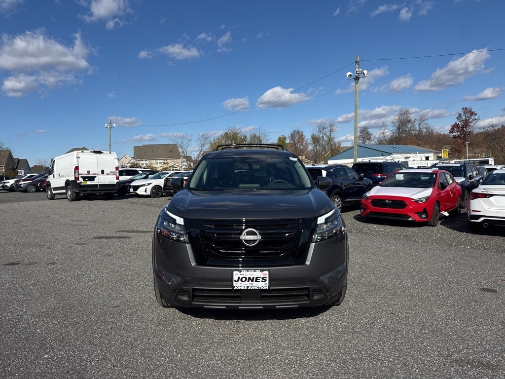 New 2025 Nissan Pathfinder SV SUV