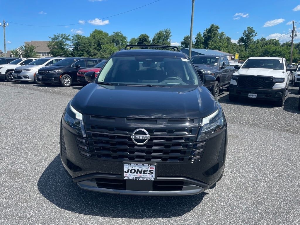 New 2026 Nissan Pathfinder Platinum SUV