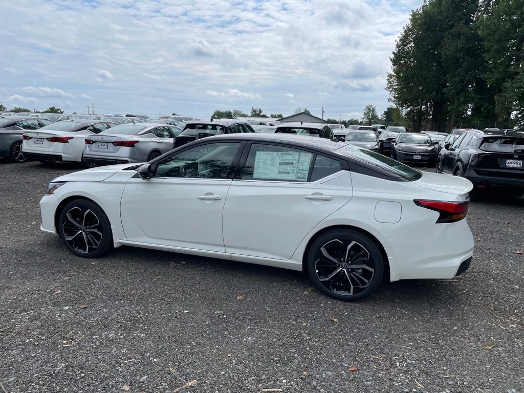 New 2026 Nissan Altima SR Sedan