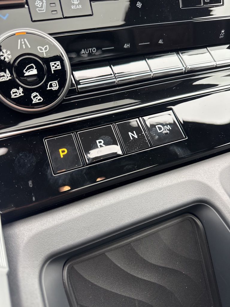 2026 Nissan Armada Platinum - Photo 16