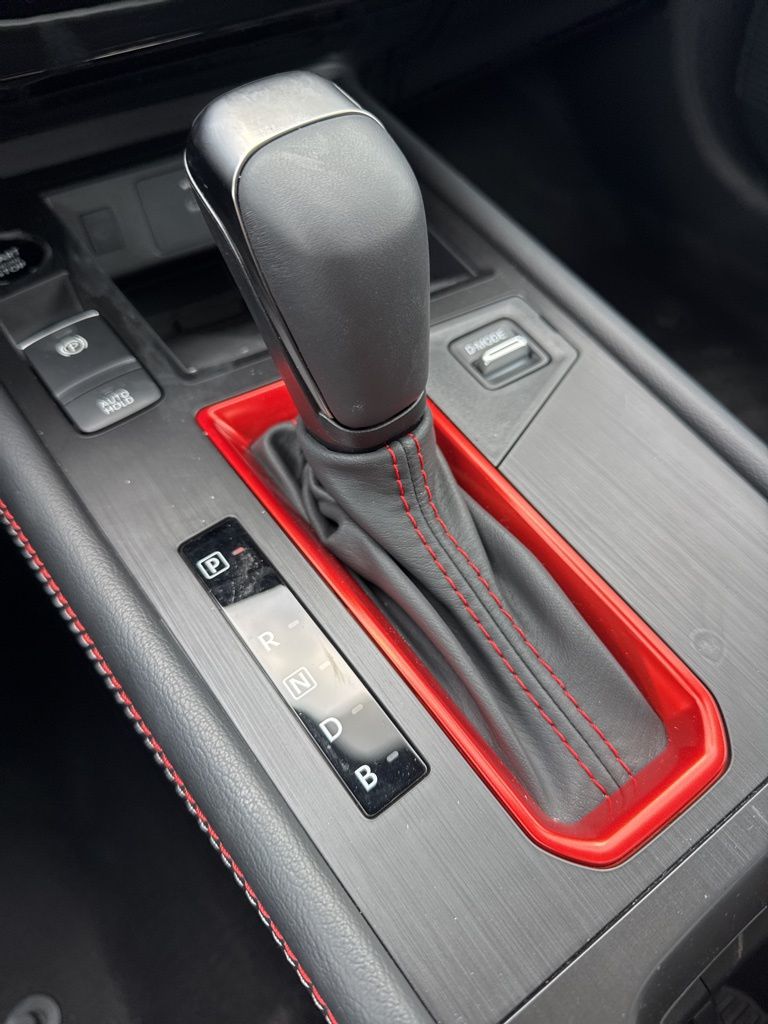 2026 Nissan KICKS SR - Photo 13