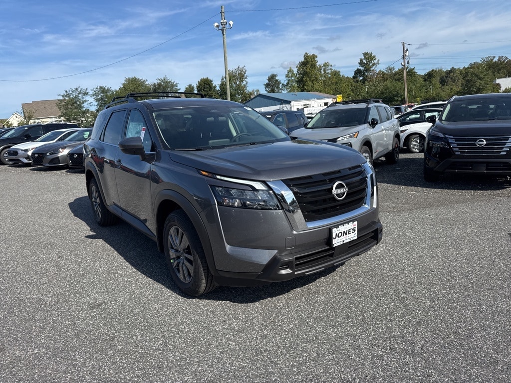 New 2025 Nissan Pathfinder SV SUV