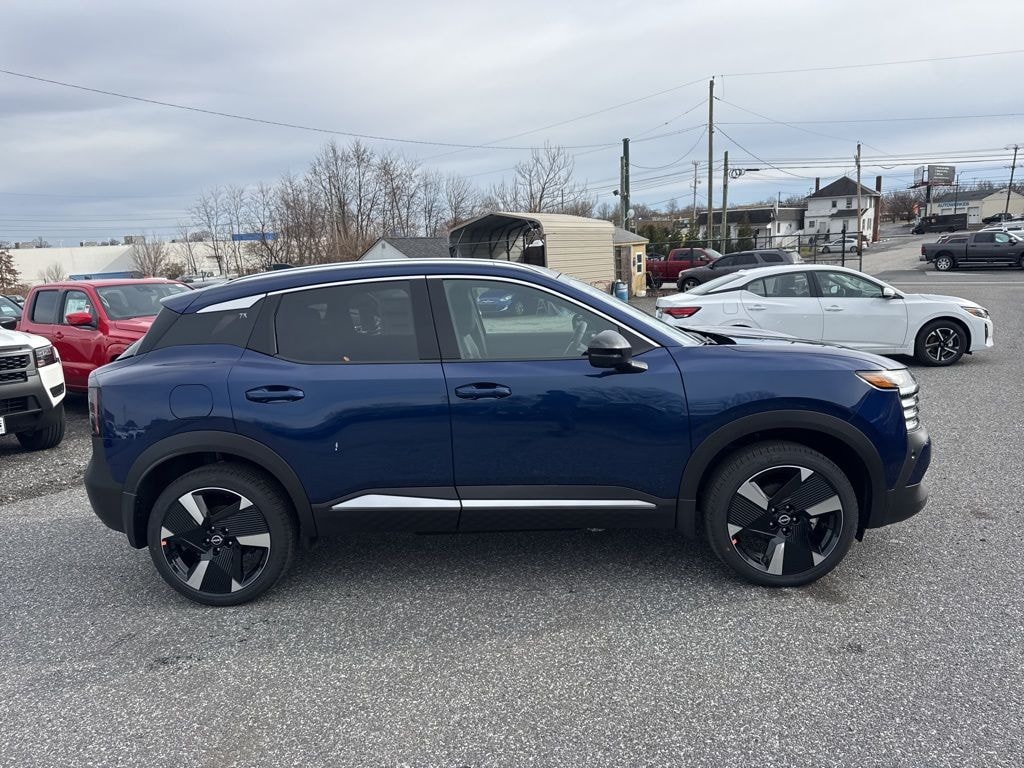 New 2026 Nissan Kicks SR SUV