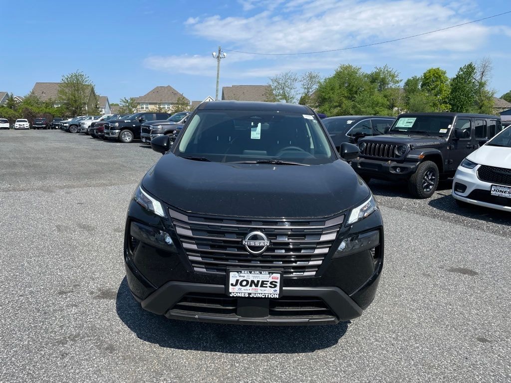 New 2026 Nissan Rogue SV SUV