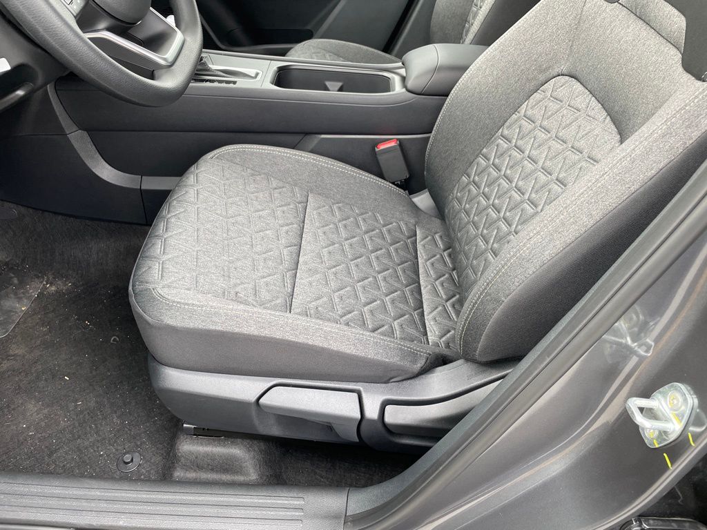 2026 Nissan KICKS SV - Photo 11